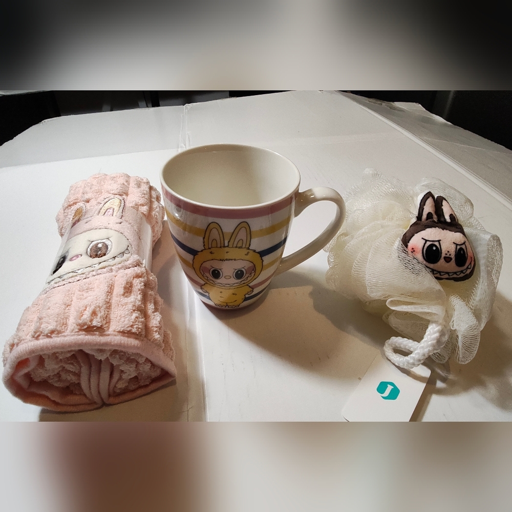 Adorable Character Bath Set with Mug - Pink and White